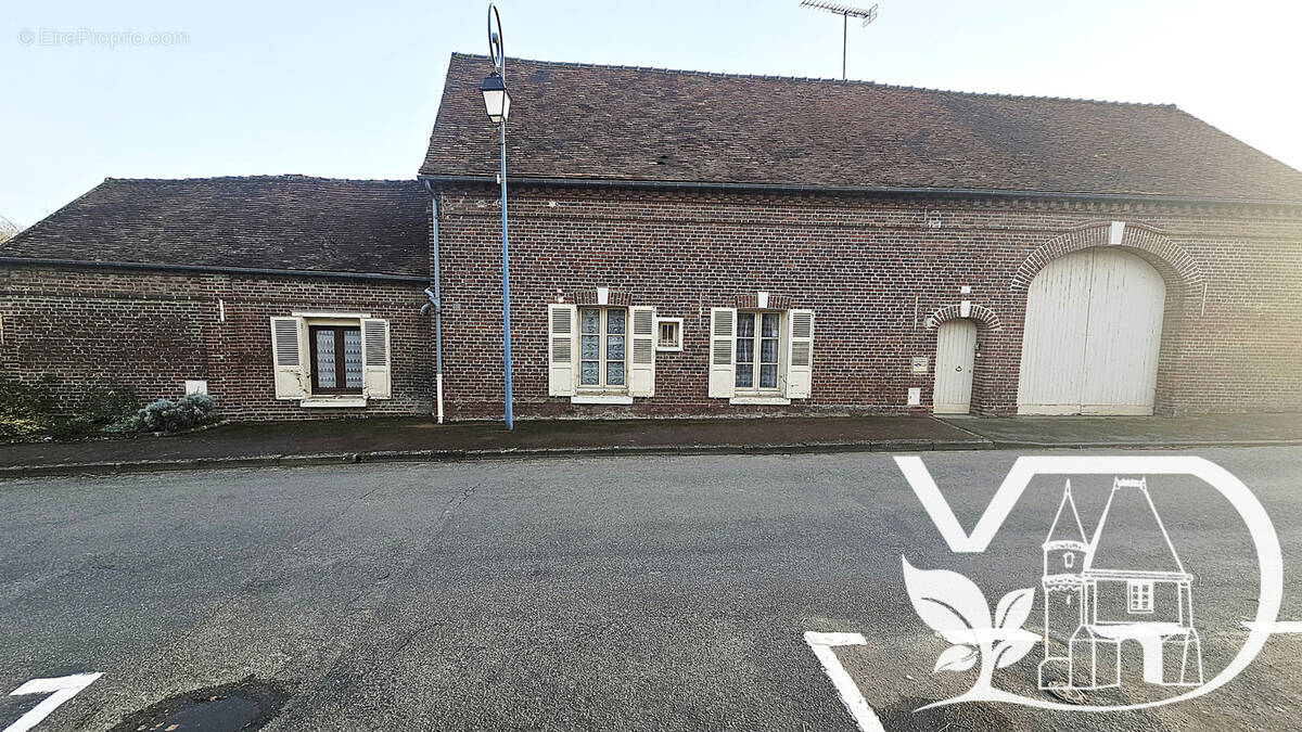Maison à ALLONNE