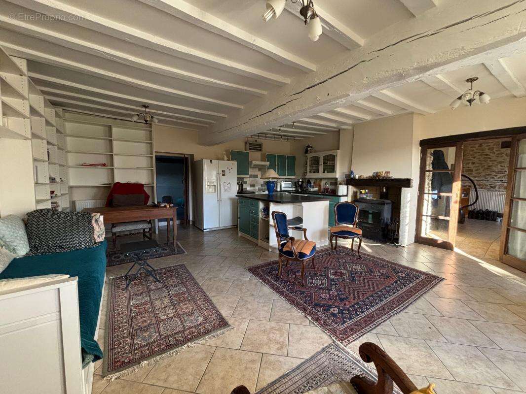 Maison à SAINT-AUBIN-DES-CHATEAUX