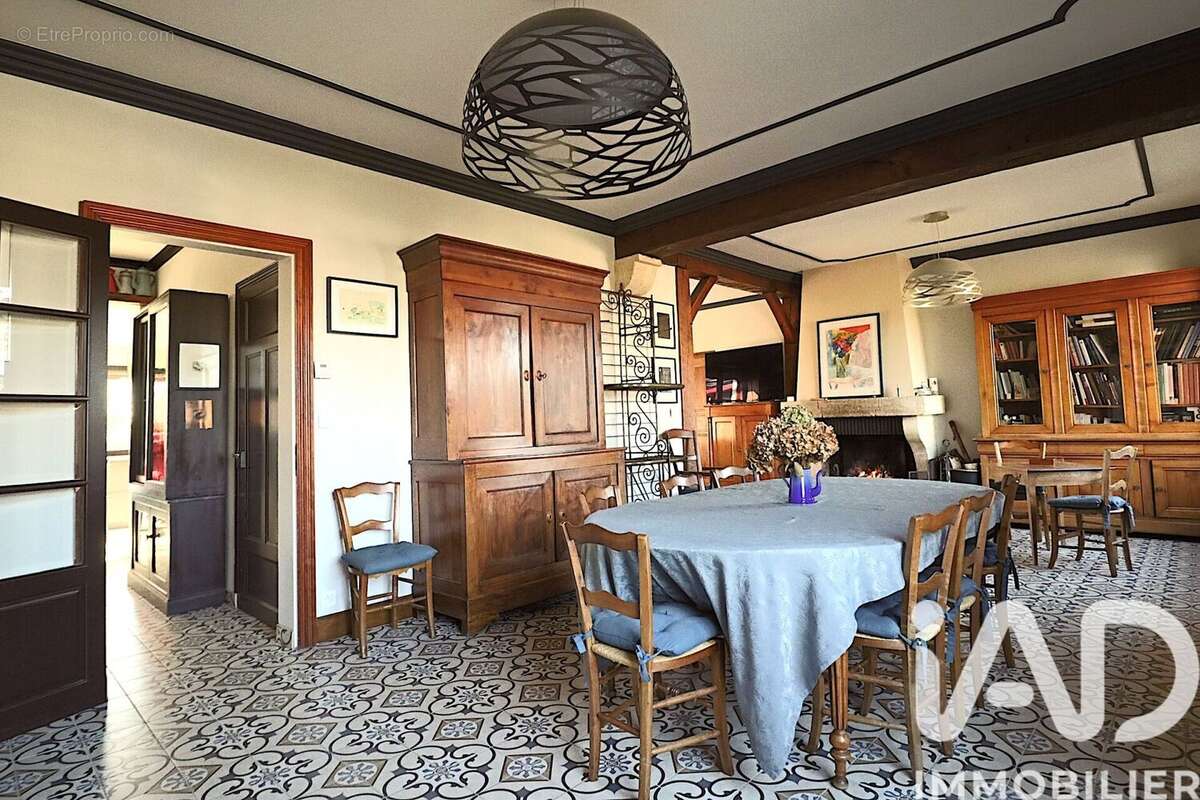 Photo 3 - Maison à DHUIZON