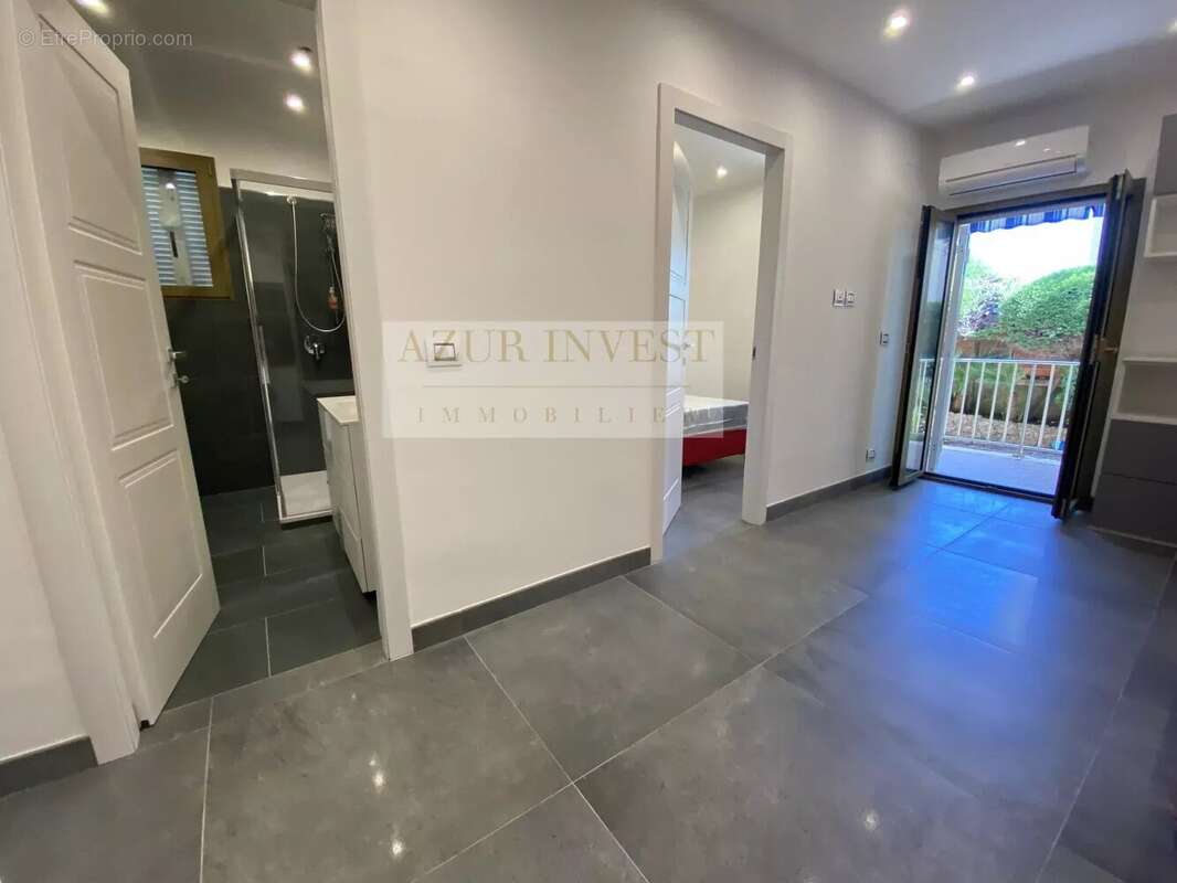 Appartement à ROQUEBRUNE-CAP-MARTIN