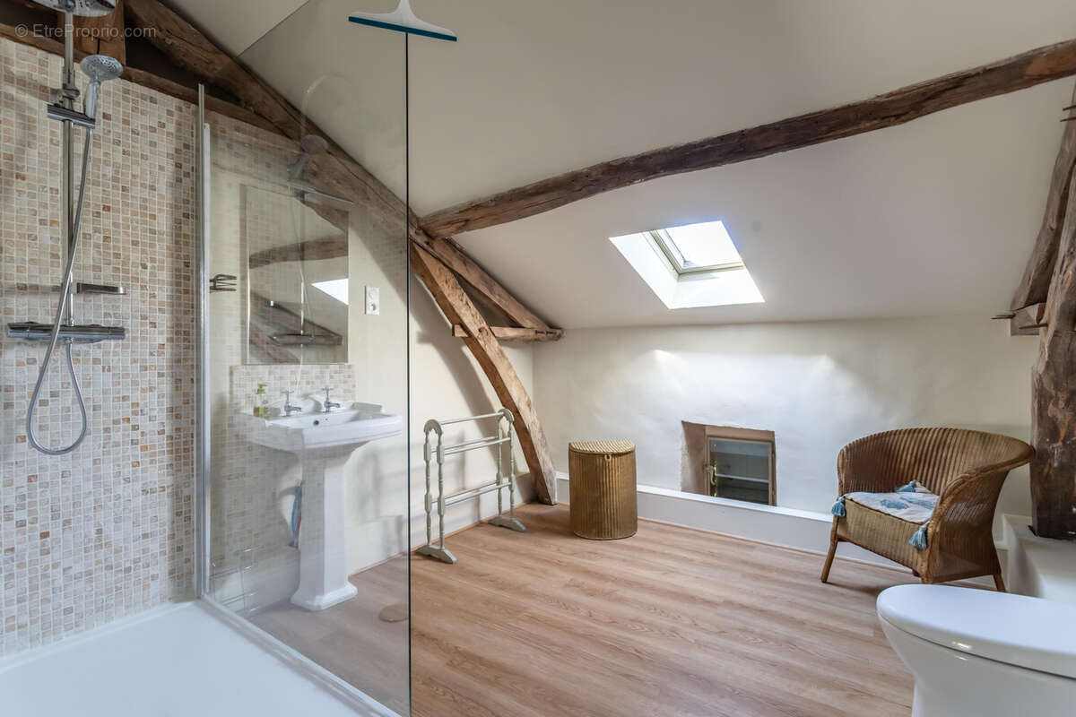 Maison de campagne avec piscine et grange - photo 35