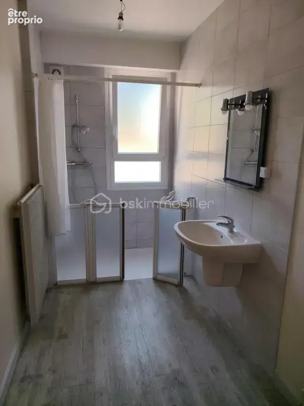 Appartement spacieux et lumineux en vente à 4 MN DU PORT à pied - photo 7