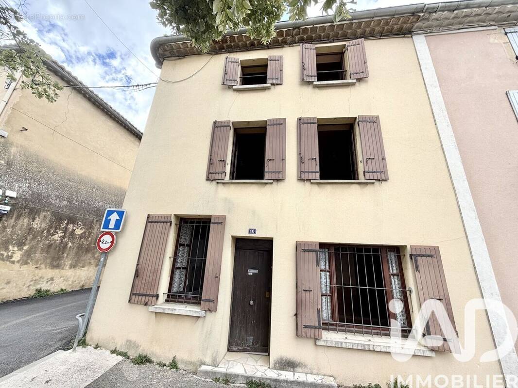 Photo 1 - Maison à BAGNOLS-SUR-CEZE