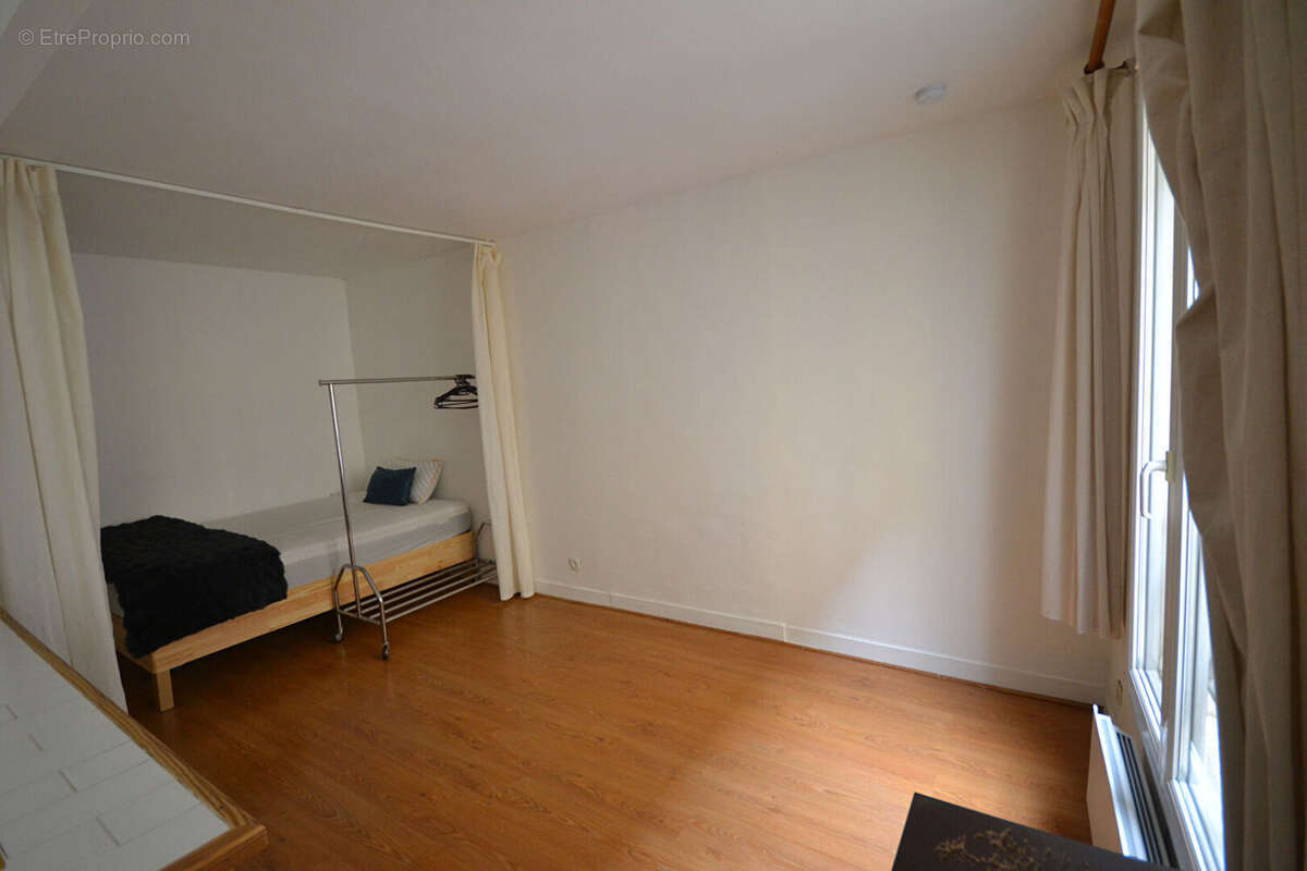 Appartement à PARIS-9E