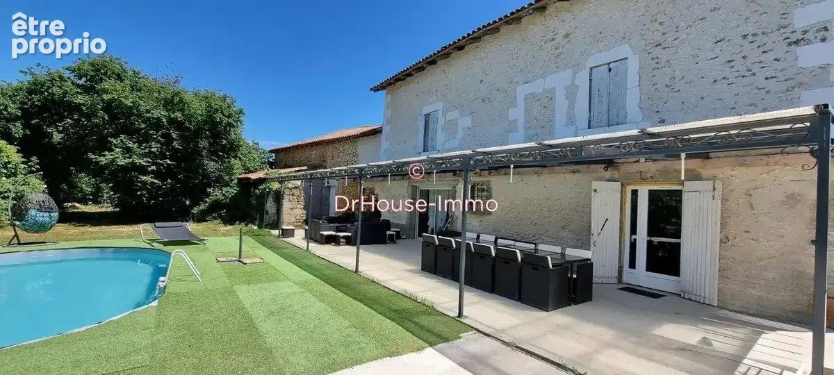 Maison 7 pièces 240 m² à vendre à Neuvic (24190) - photo 4
