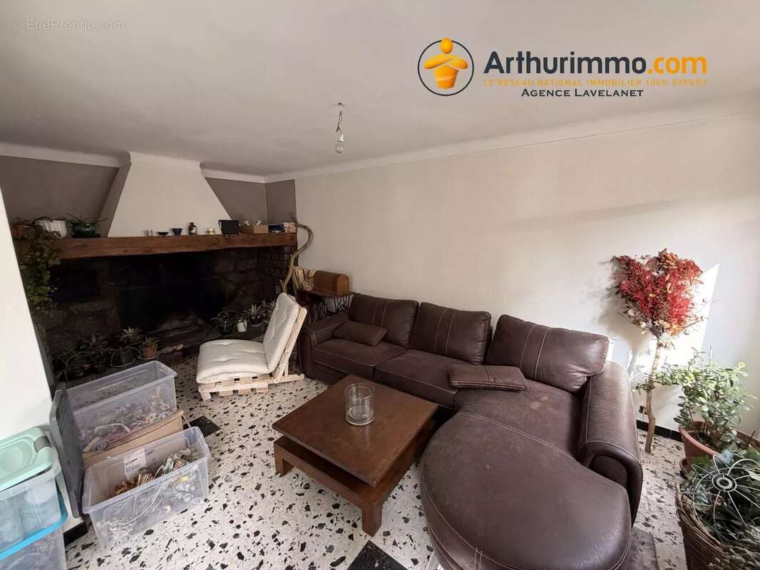 Maison à VILLENEUVE-D'OLMES