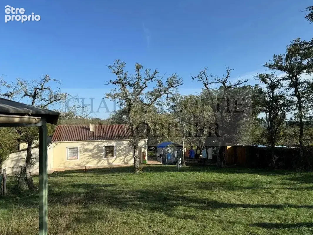 Maison et garage sur terrain de 4550 m² - photo 12