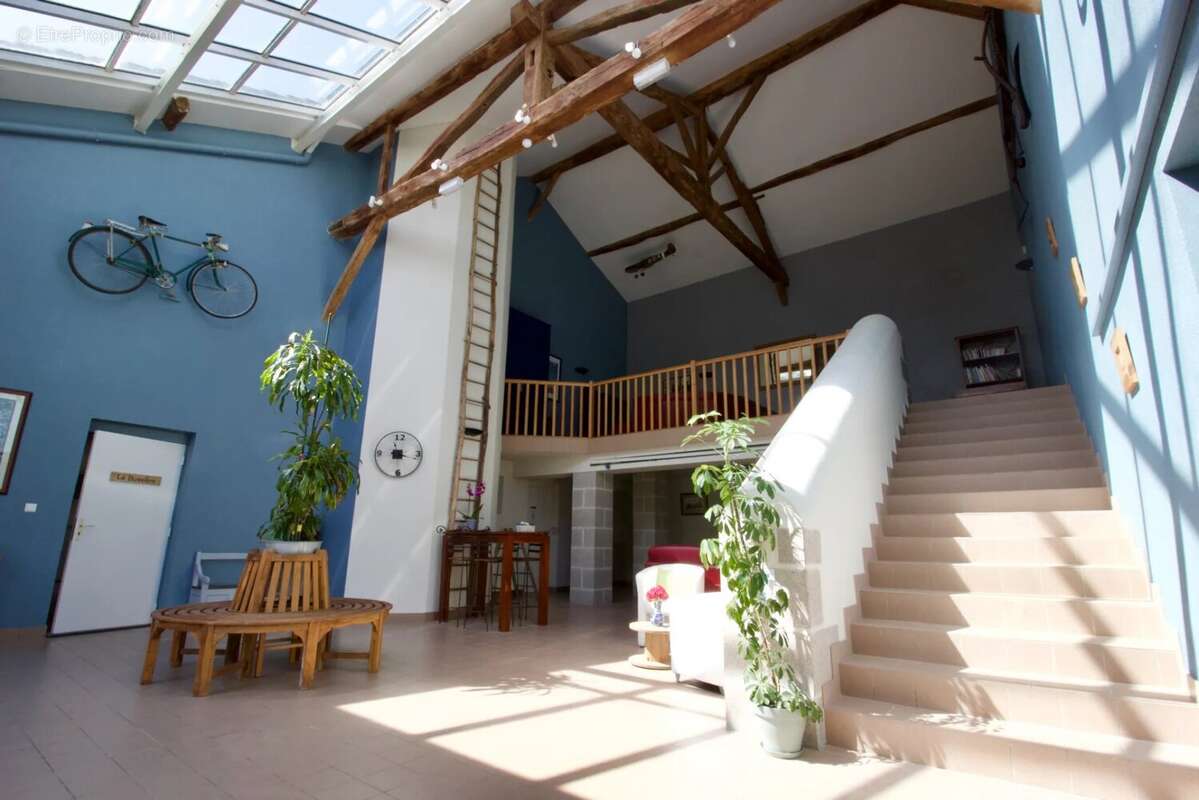 Maison à AVAILLES-LIMOUZINE