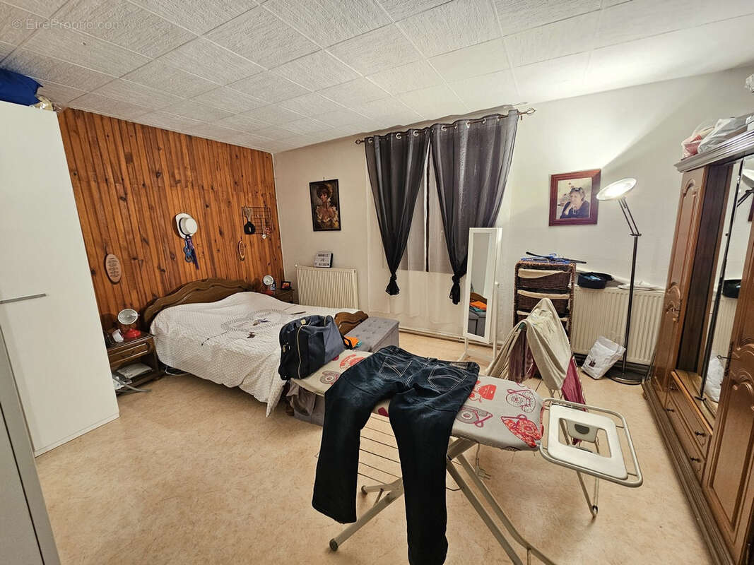 Appartement à JEURRE