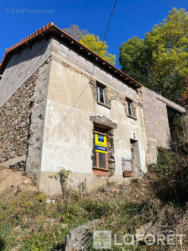 Maison à CHASTEL
