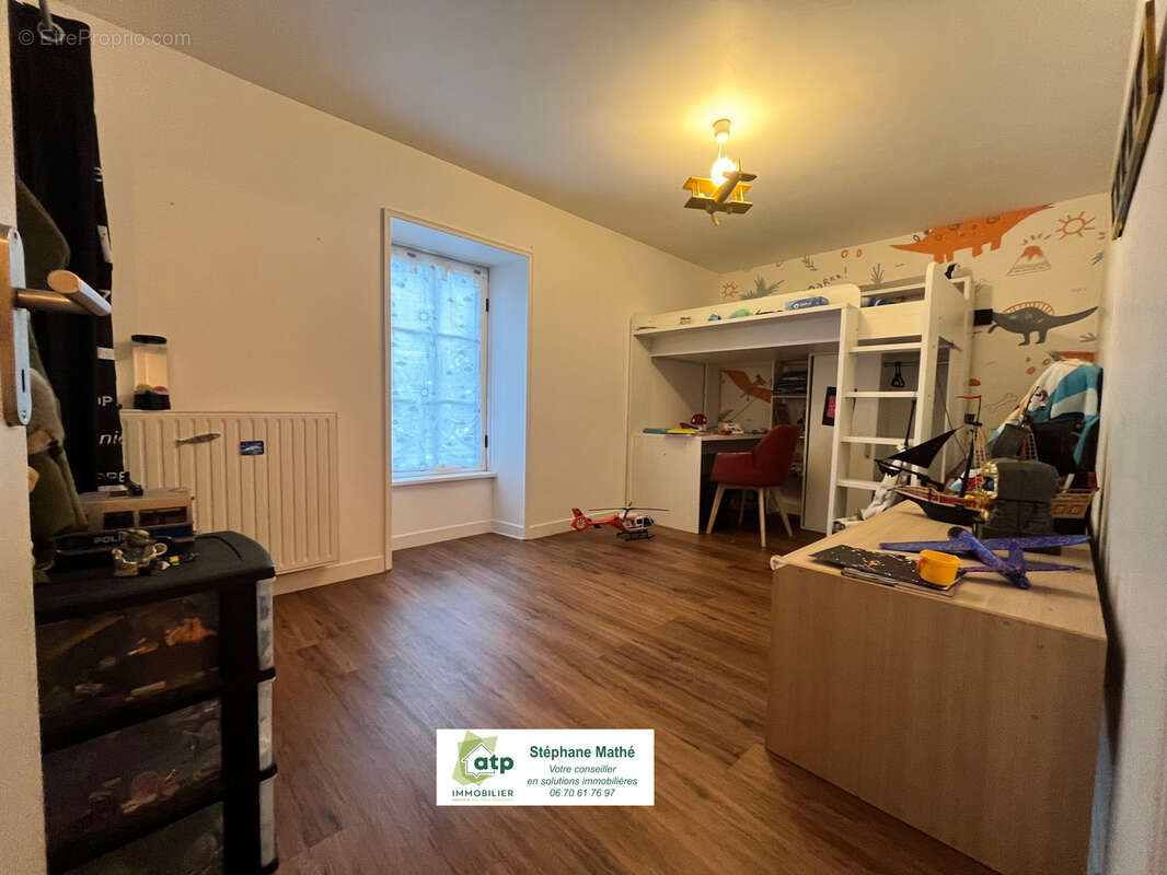 Maison à SAINT-DENIS-LA-CHEVASSE