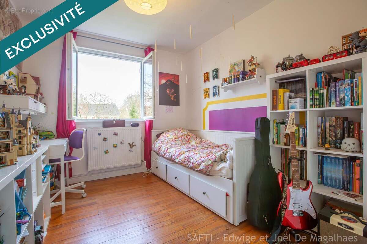 Photo 6 - Maison à LE MESNIL-SAINT-DENIS