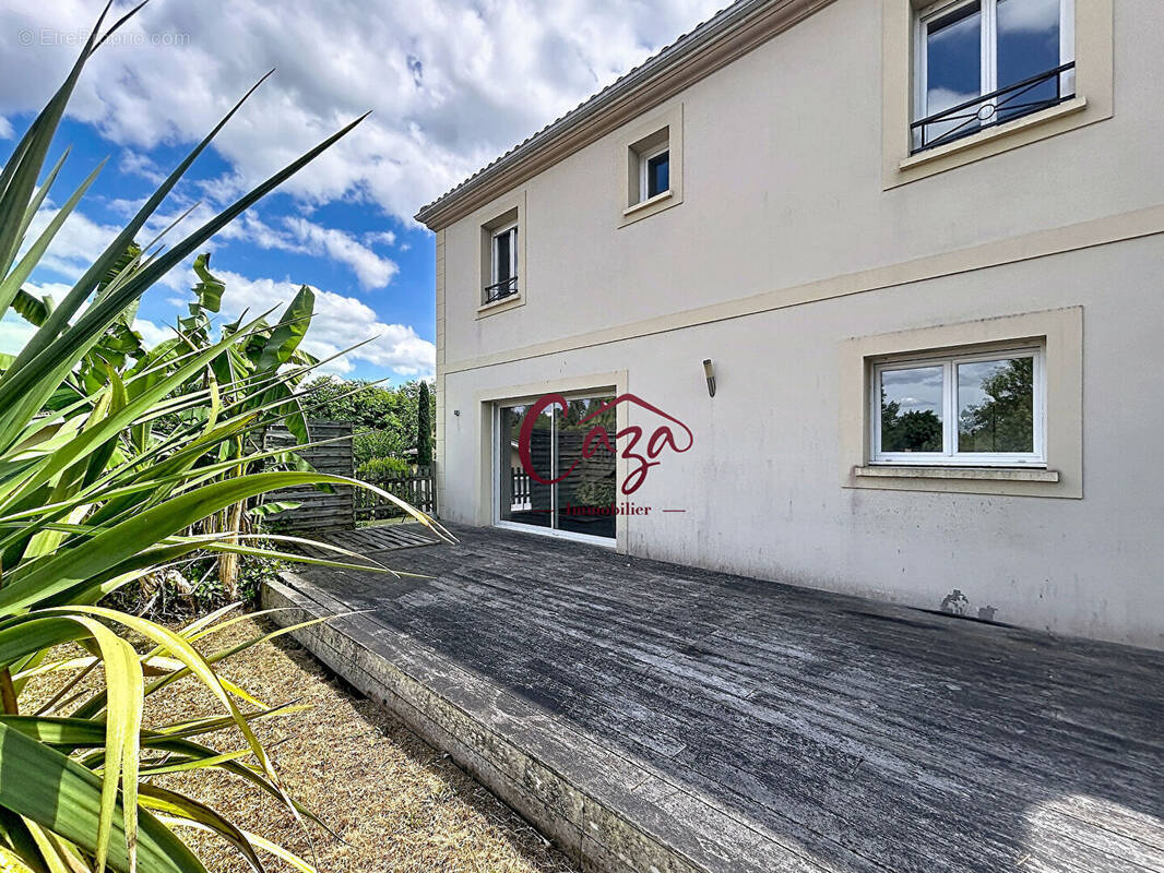 Maison à QUINSAC