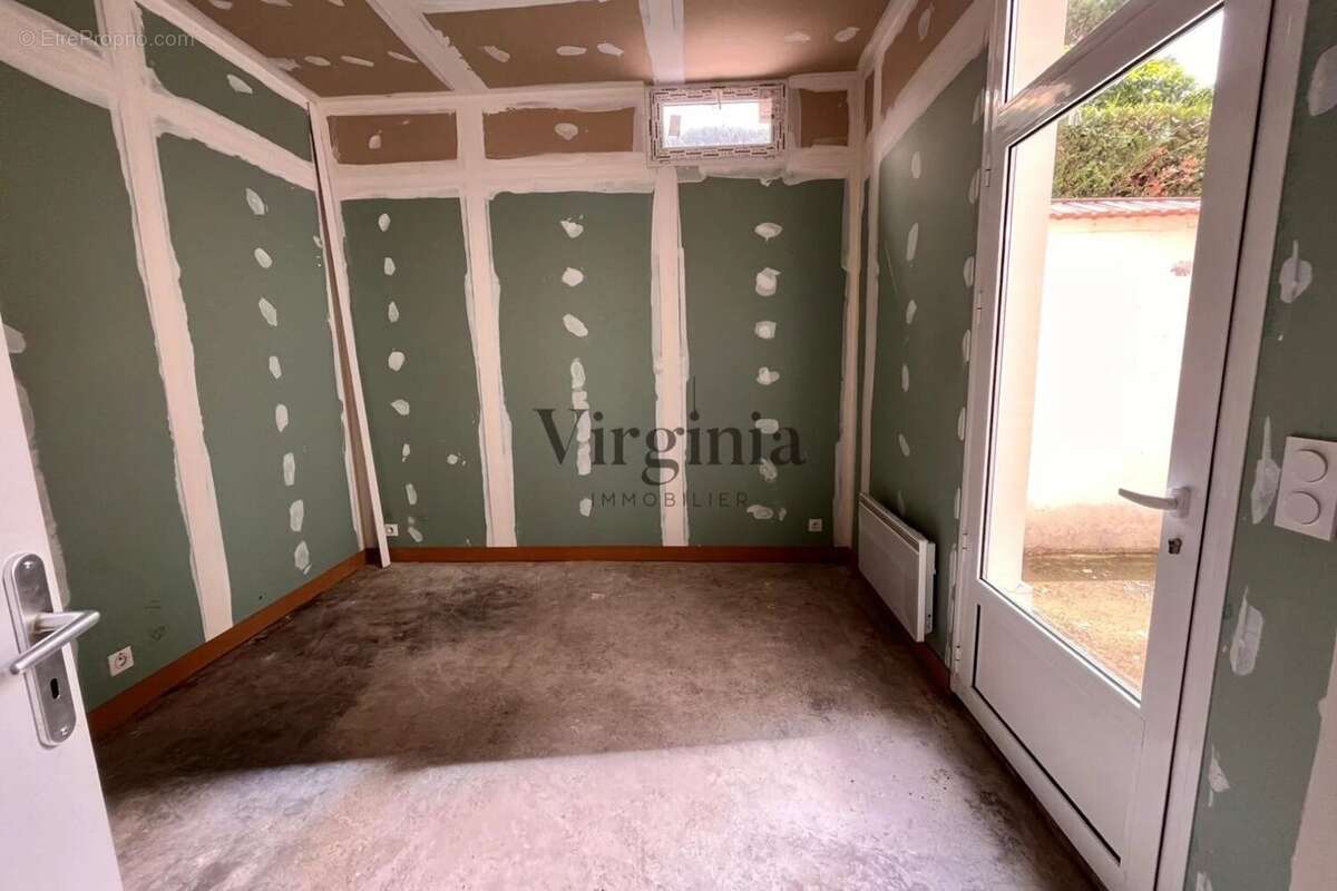 Commerce à CHARENTON-LE-PONT