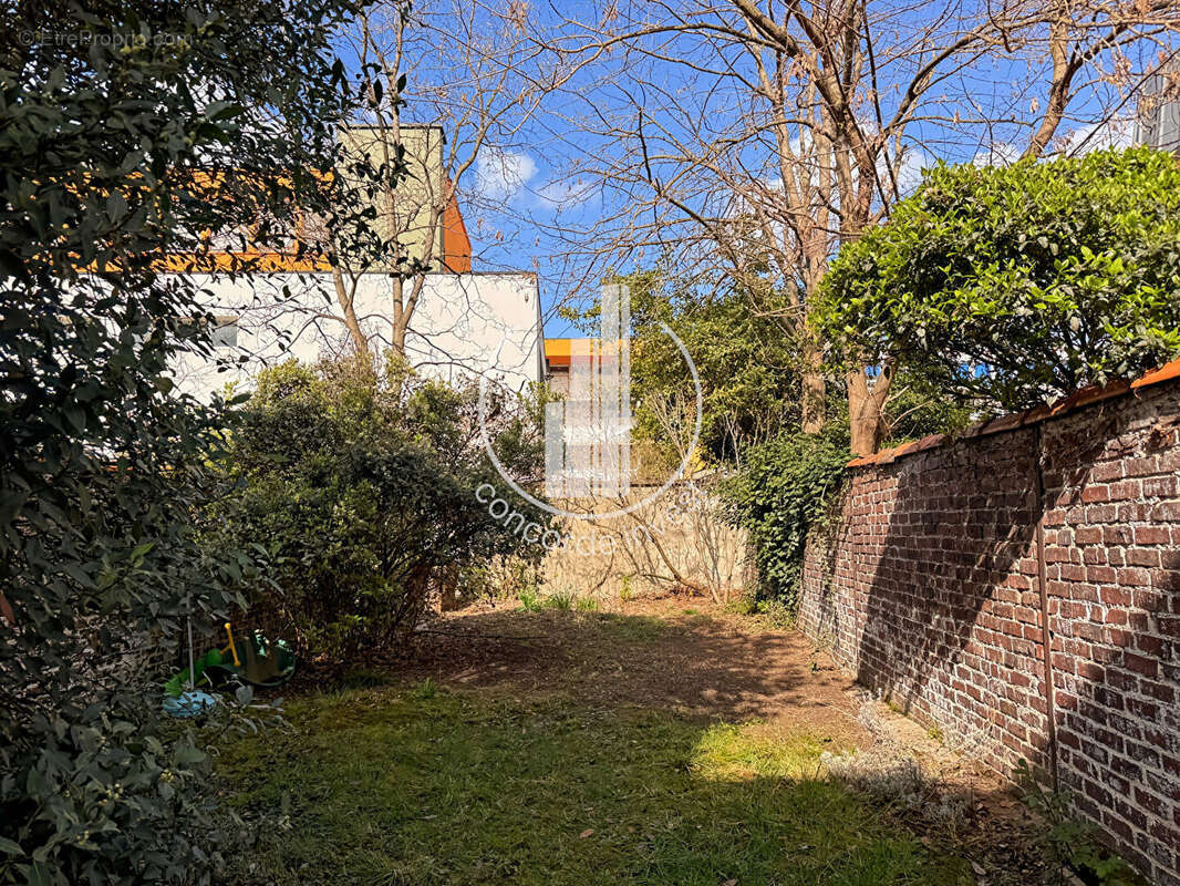 Maison à ASNIERES-SUR-SEINE