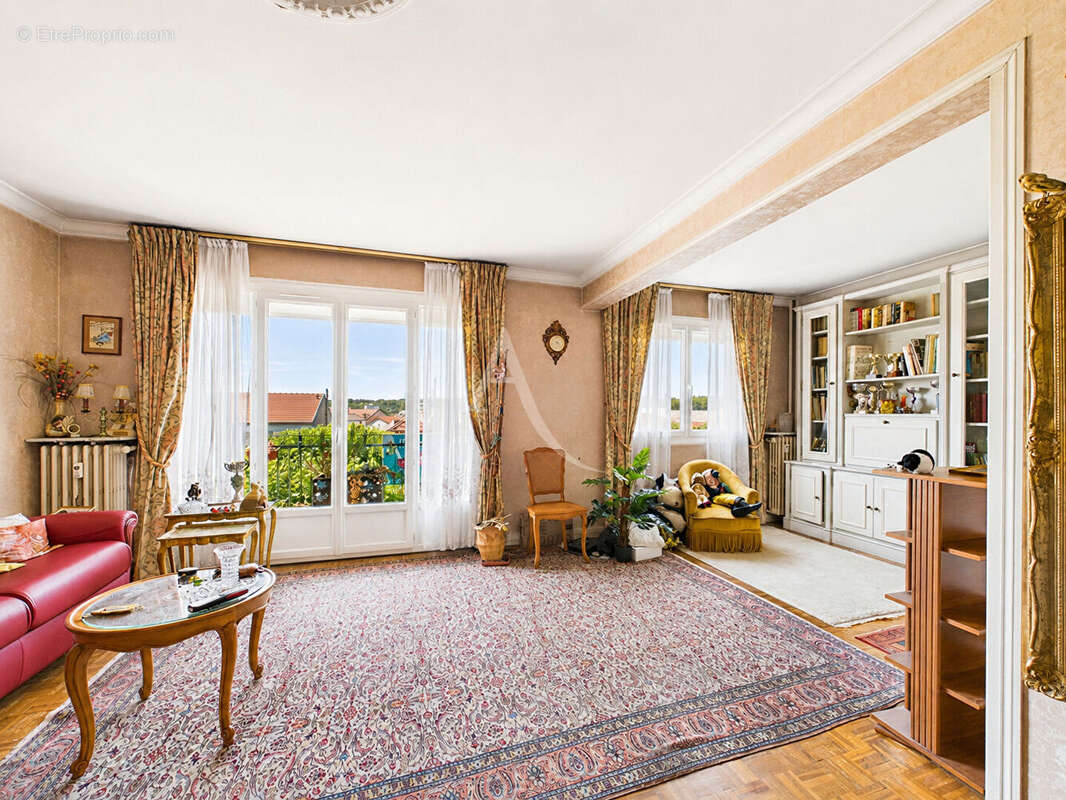 Appartement à MAISONS-ALFORT