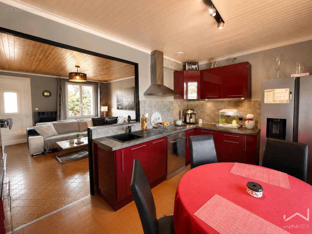 Appartement à SAINT-MONTAN