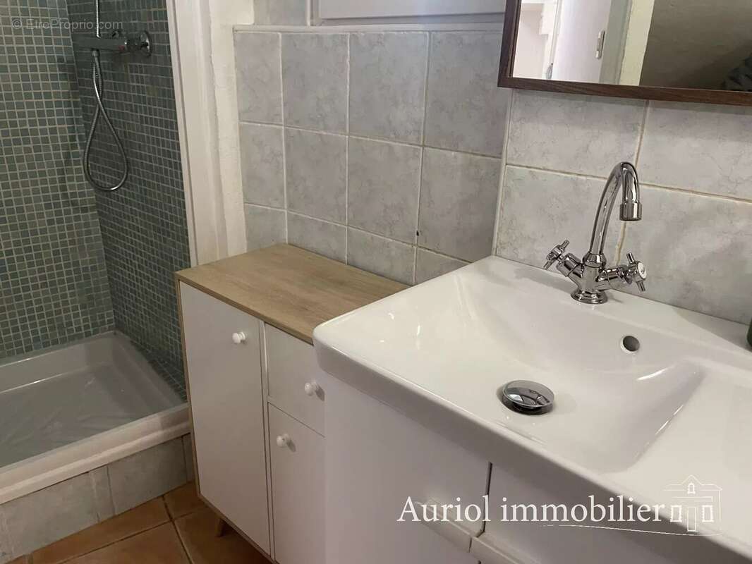 Appartement à AURIOL