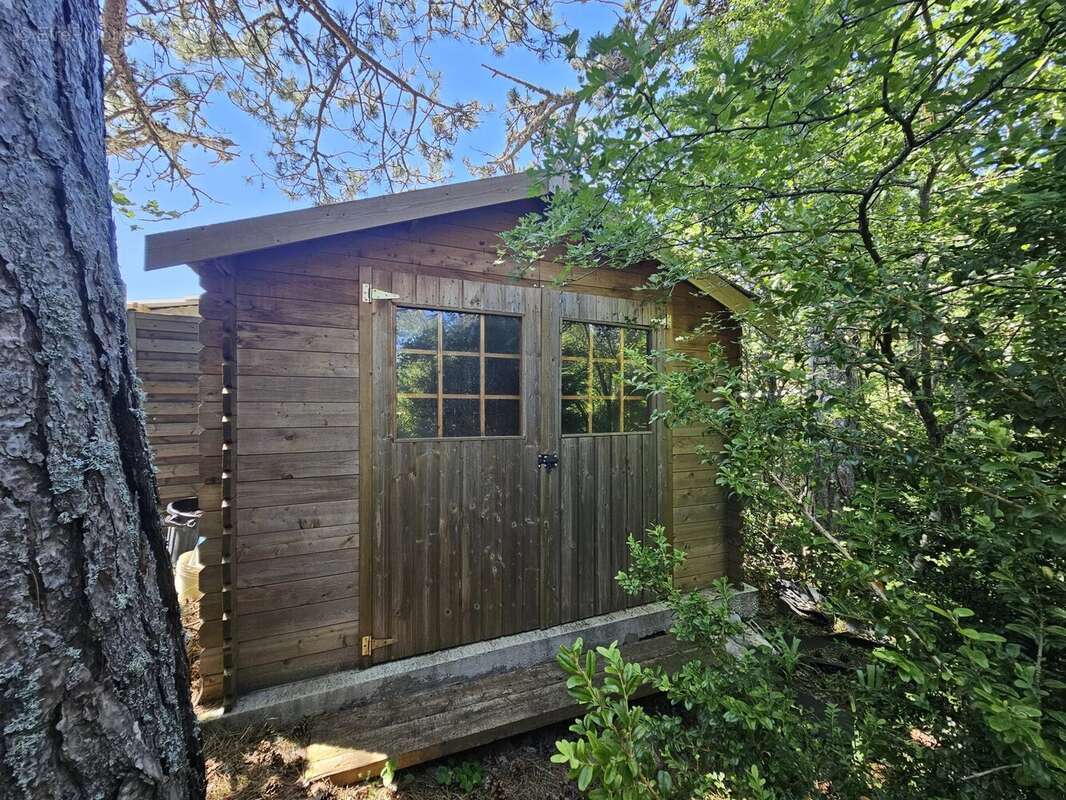 Caussols – Maison de campagne avec garage, atelier et grand terrain clos - photo 14