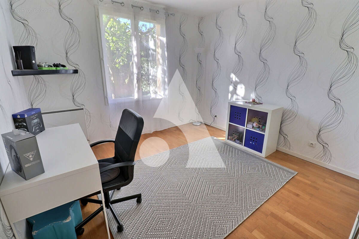 Maison à MERY-SUR-OISE