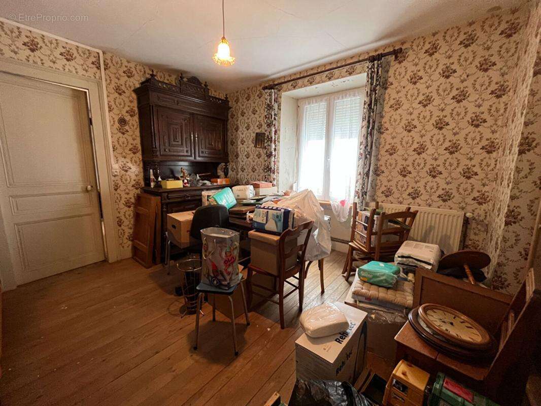 Maison à COURTEFONTAINE