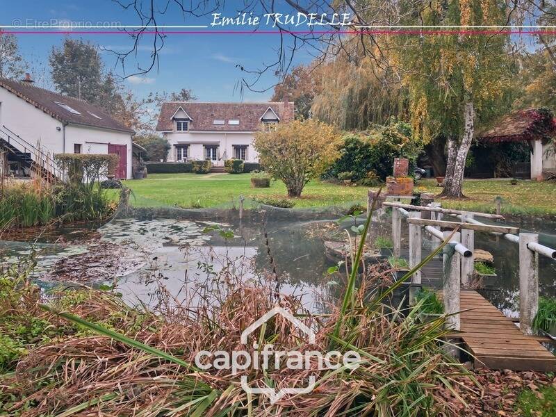 Maison à TORCE-EN-VALLEE