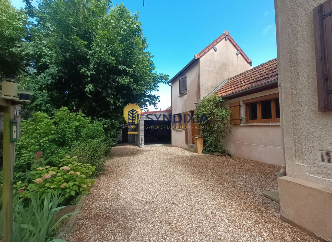 Maison 3 chambres à 8 minutes à pied de la gare de Dreux 28 - photo 3