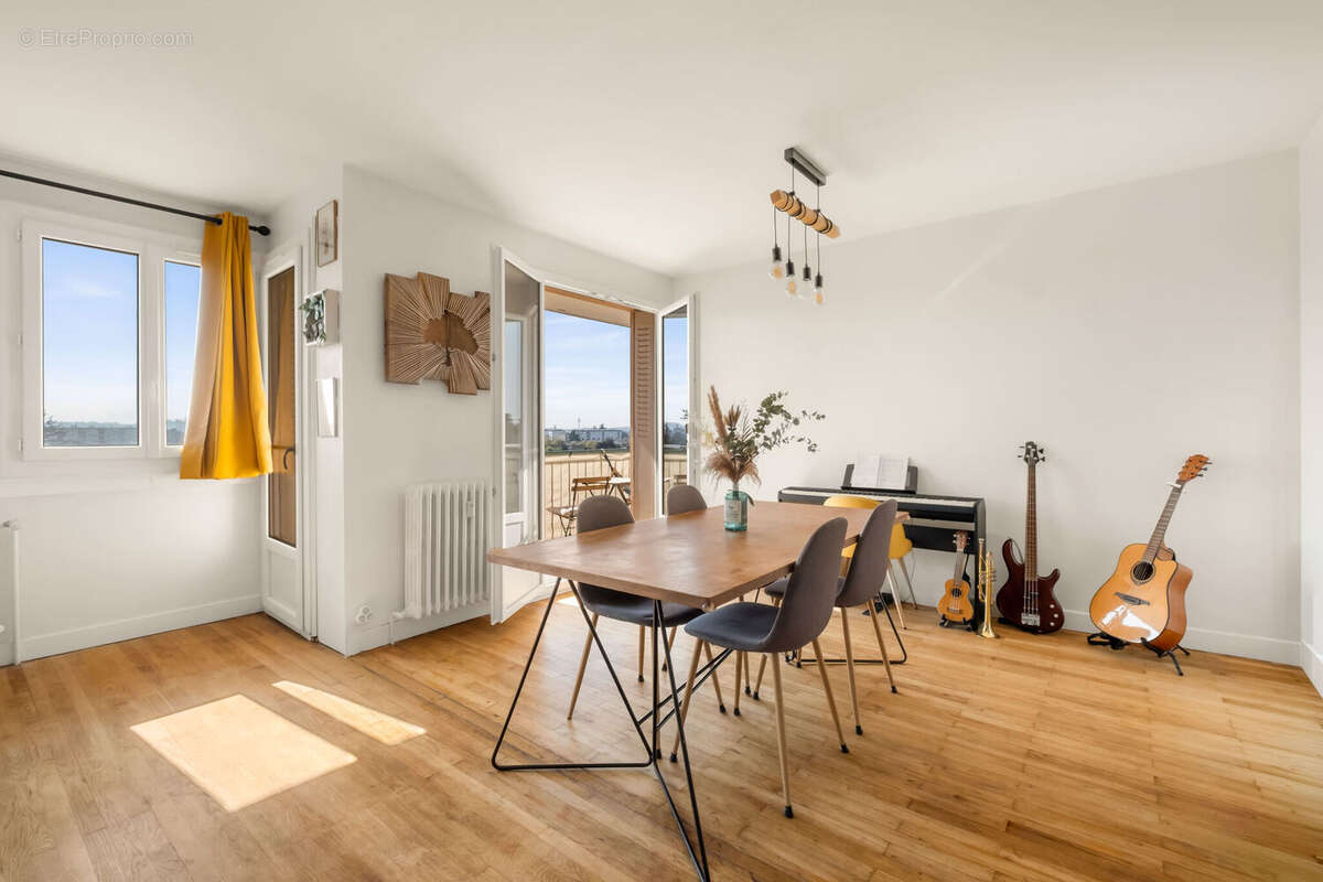 Photo 9 - Appartement à MEYZIEU