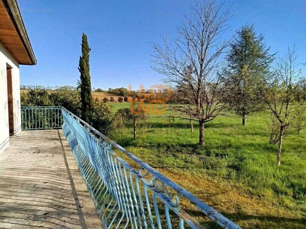 Maison à CHERBONNIERES
