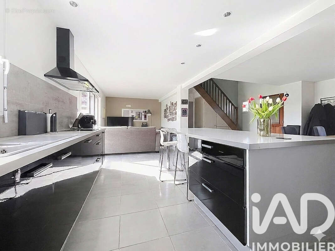 Photo 2 - Maison à SAINT-BRANCHS