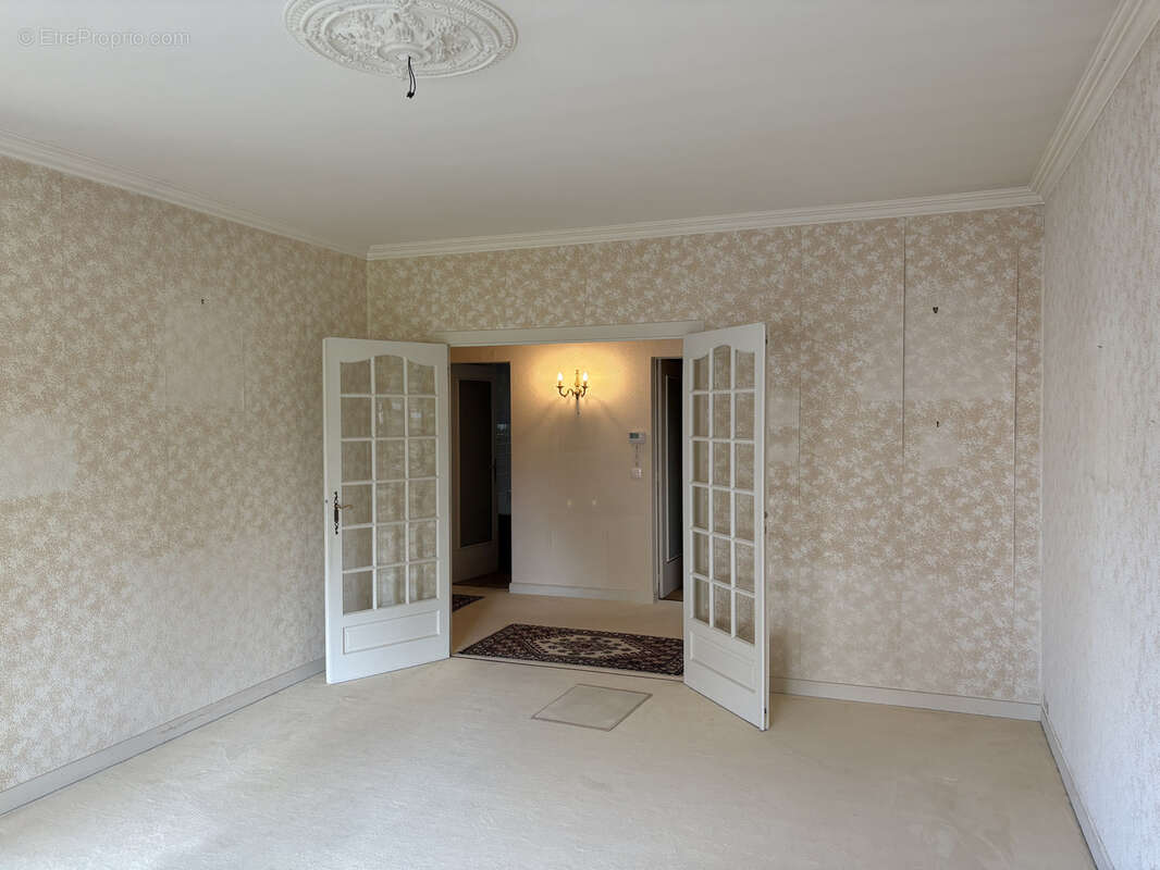 Maison à CHATELLERAULT