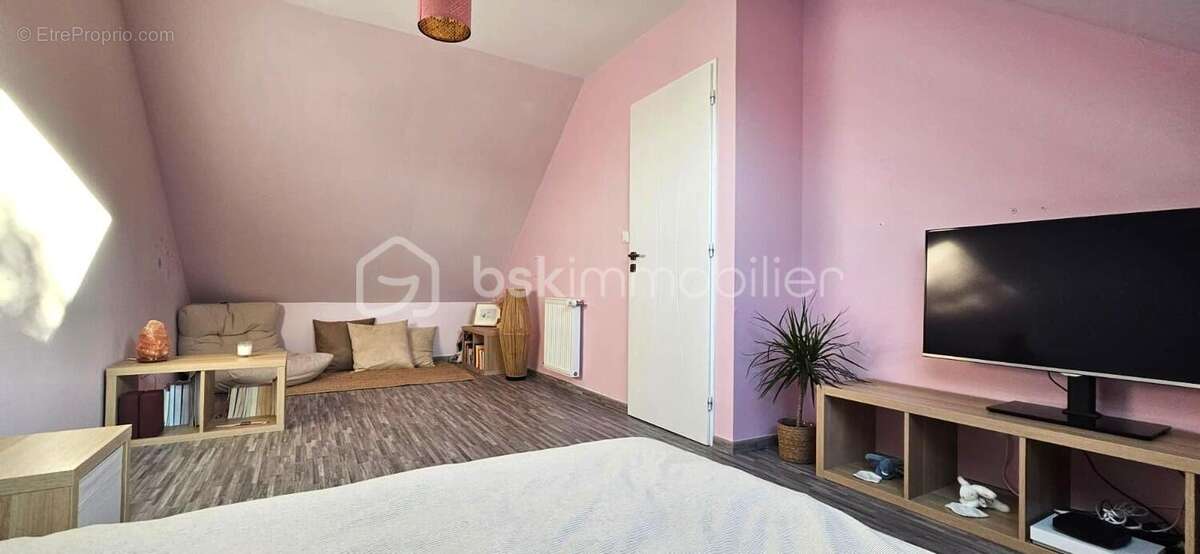 Maison à CINQ-MARS-LA-PILE