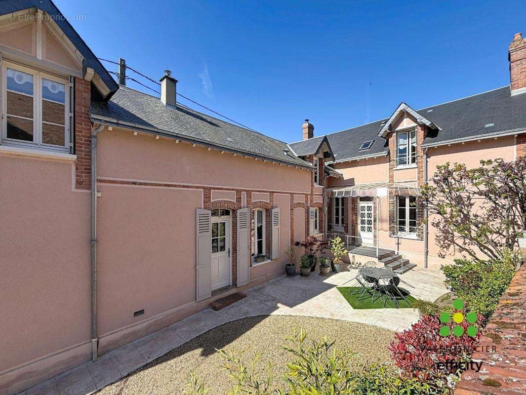 Maison à SAINT-PIAT