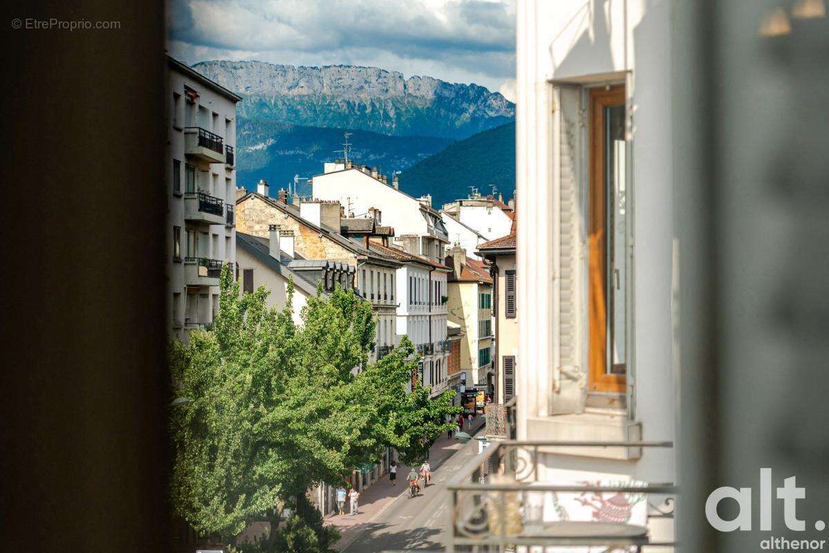 Appartement bourgeois à Annecy — 6 pièces et 4 balcons - photo 17