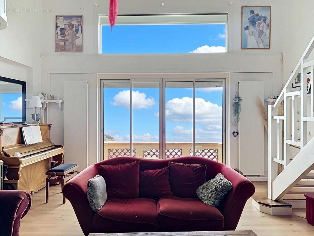 Appartement à LA TURBIE