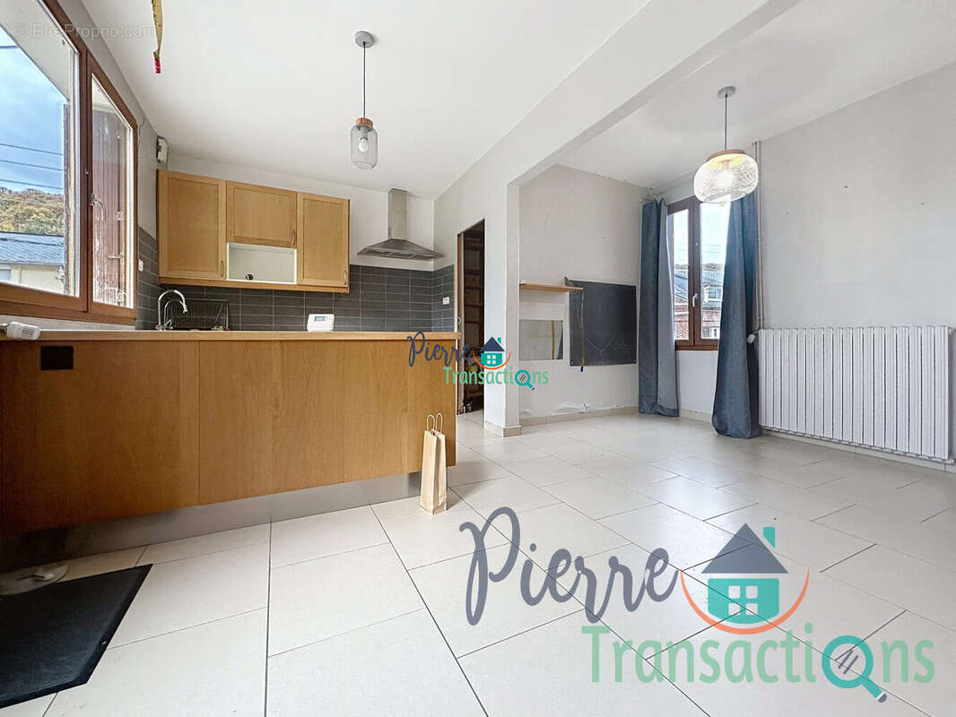 Maison à LILLEBONNE