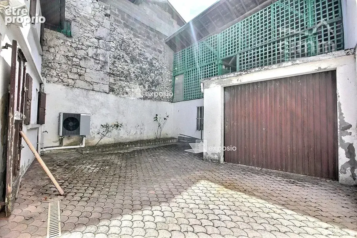 Vente gresivaudan crolles : maison de village t4 avec cour et garage - photo 2