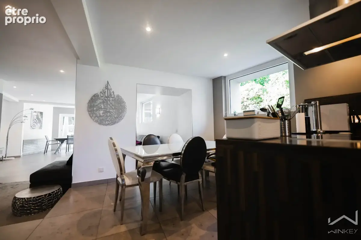 Maison de ville familiale avec dépendance aménagée, grand jardin et fort potentiel (terrain de 809m2) - photo 4