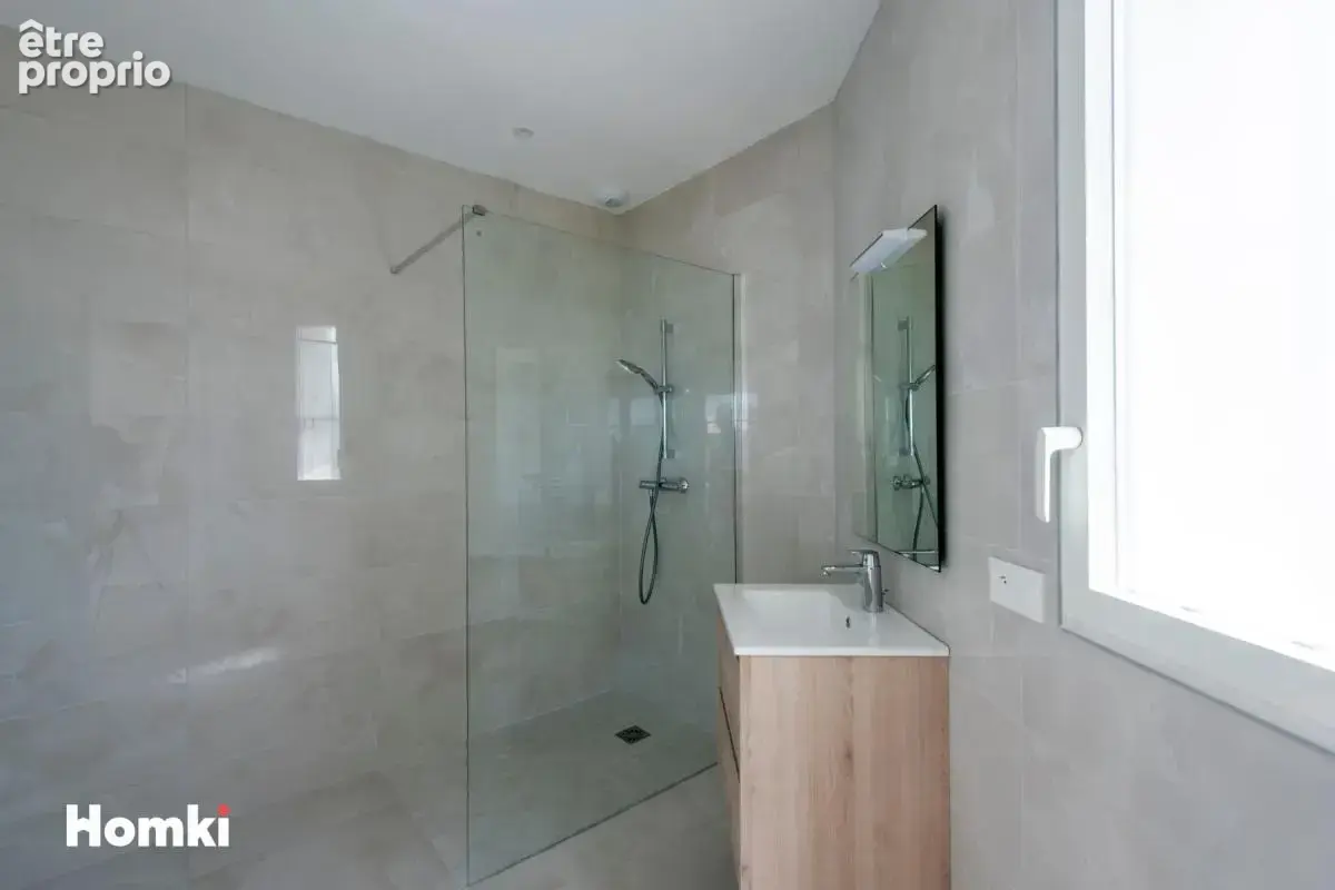 CARRO – Maison mitoyenne d’un côté avec terrasse de 19 m² et vue mer panoramique - photo 13