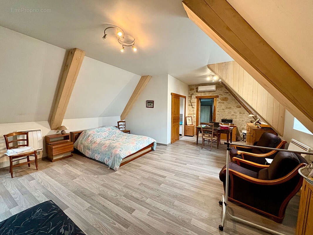 Maison en pierre rénovée Charme, Confort et piscine - photo 10