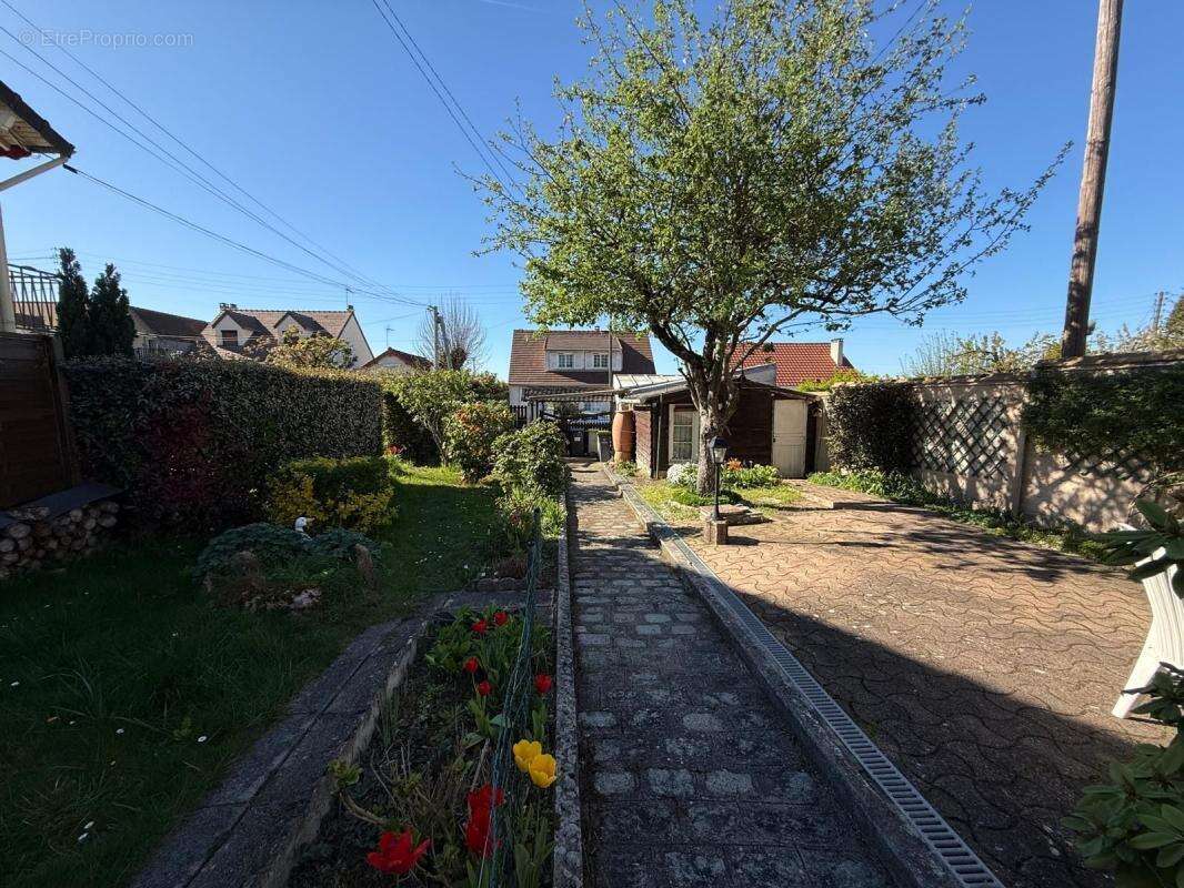 Maison à VILLECRESNES