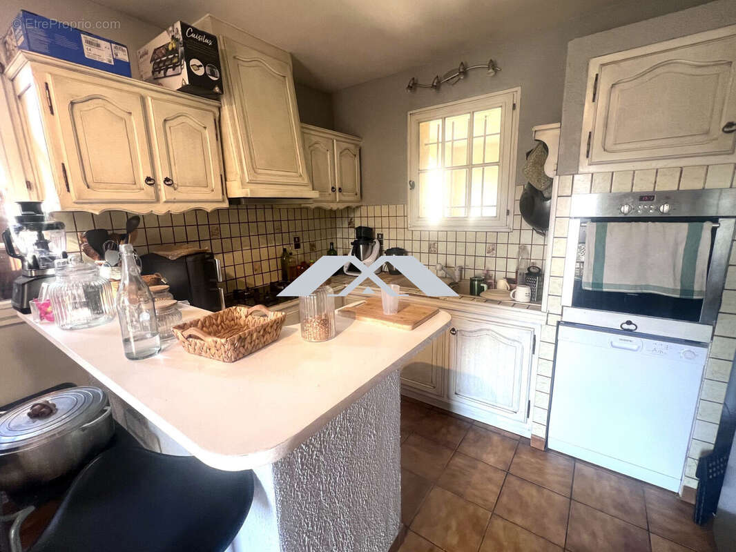 Maison 138 m² à Rousson  - photo 3
