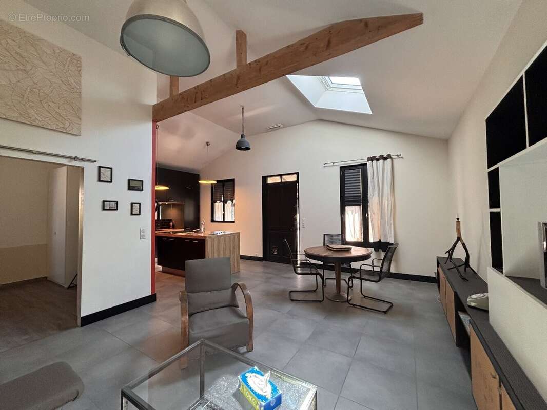 Maison à CASTELNAU-LE-LEZ