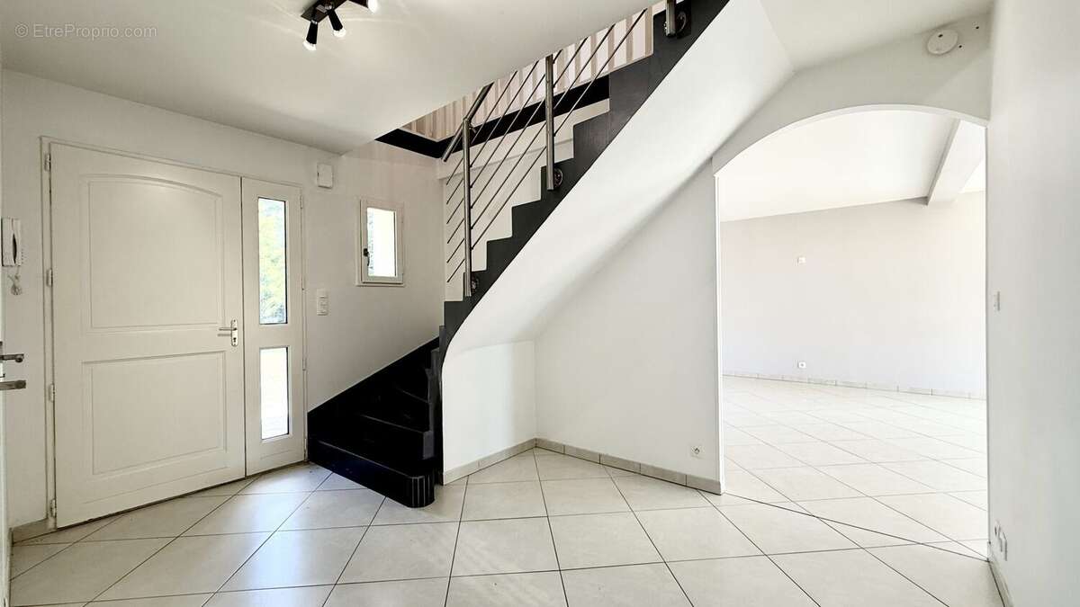 Maison 244 m² à Beaufay  - photo 5