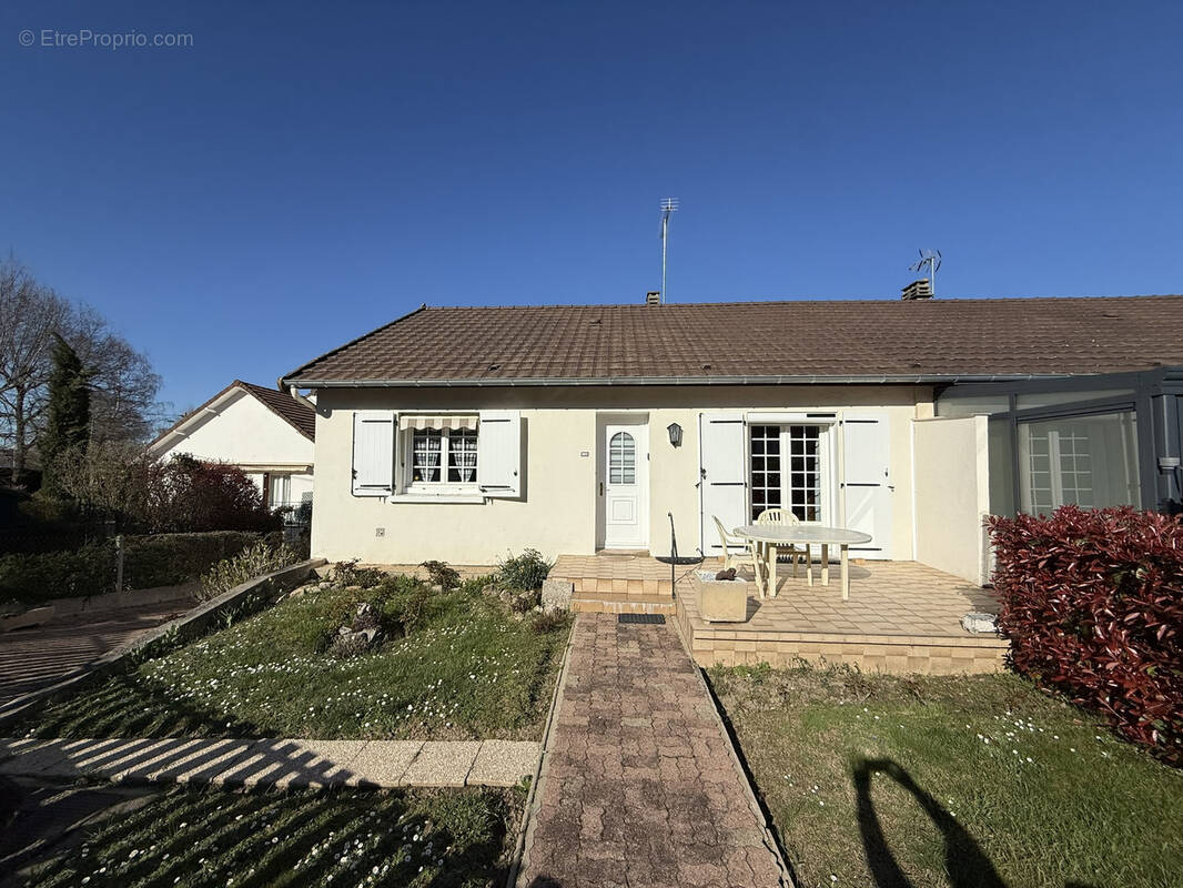 Maison à BELLERIVE-SUR-ALLIER