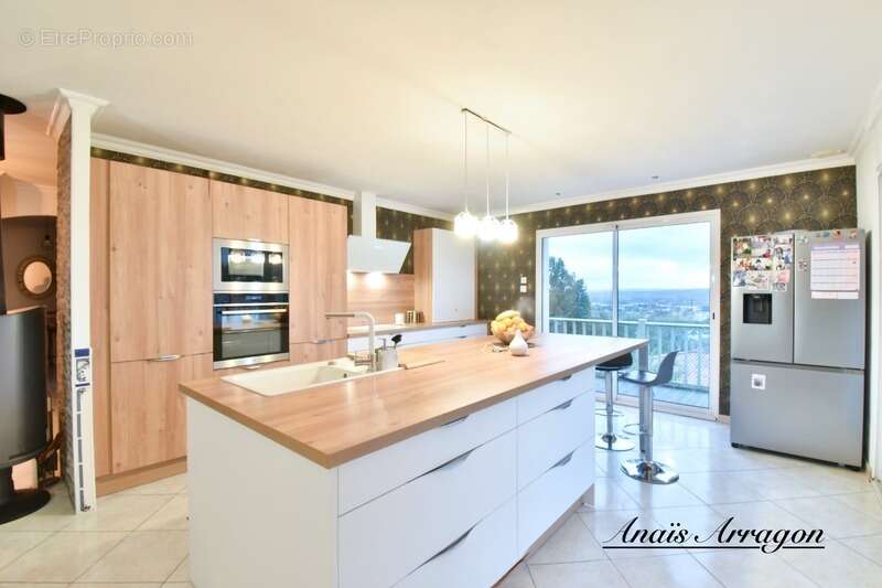 Maison à vendre 8 pièces PUJOLS (47) - photo 2