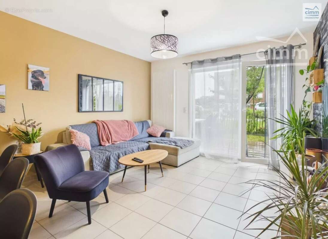Appartement à LE RHEU