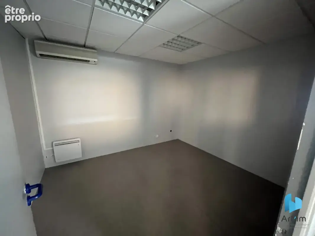 750 m2 de bâtiment à vendre secteur Université - photo 26