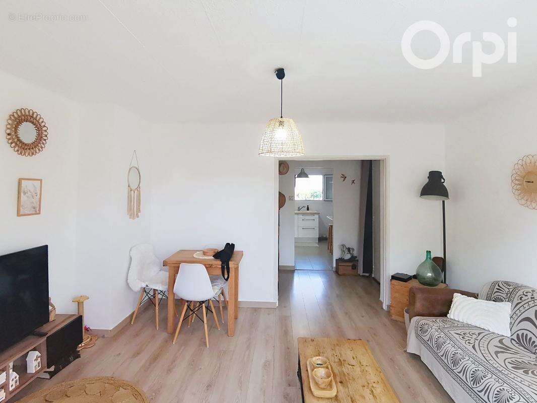 Appartement à LE PRADET