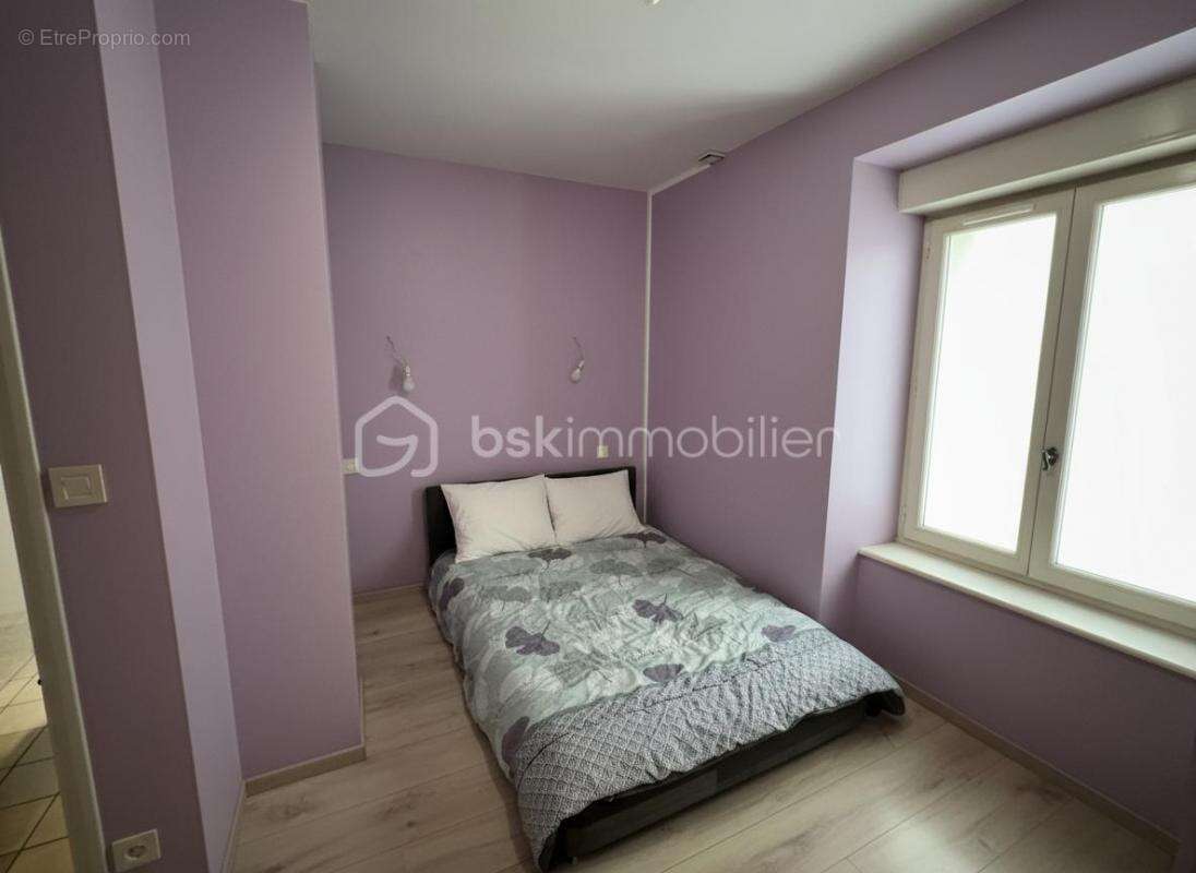 Maison à SAINT-GEORGES-DE-REINTEMBAULT